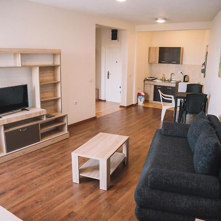 Art I Apartments Ulcinj Esterno foto