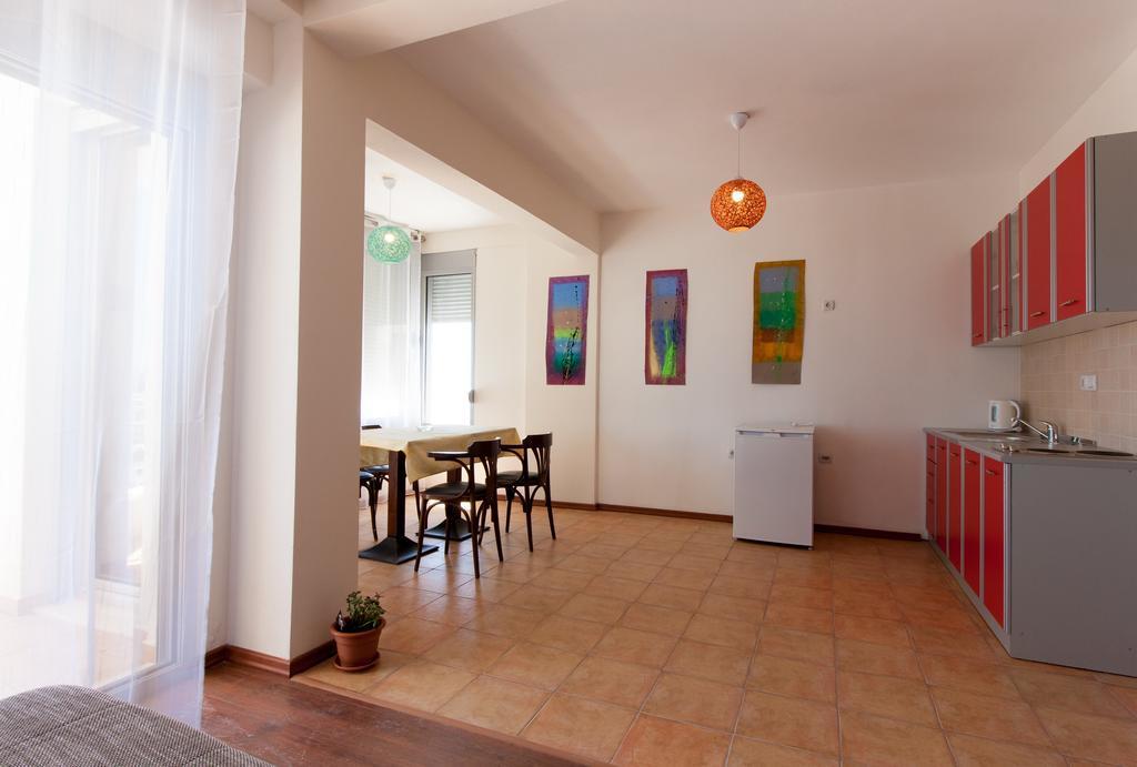 Art I Apartments Ulcinj Esterno foto