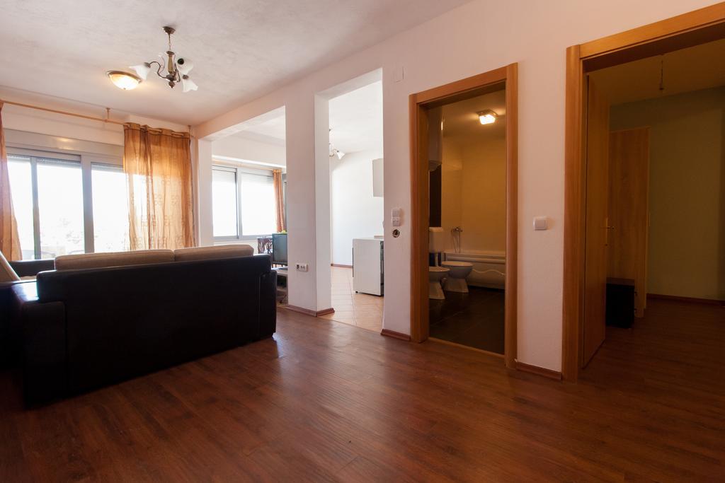Art I Apartments Ulcinj Esterno foto