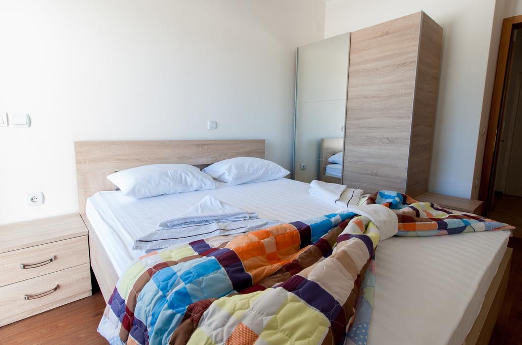 Art I Apartments Ulcinj Esterno foto
