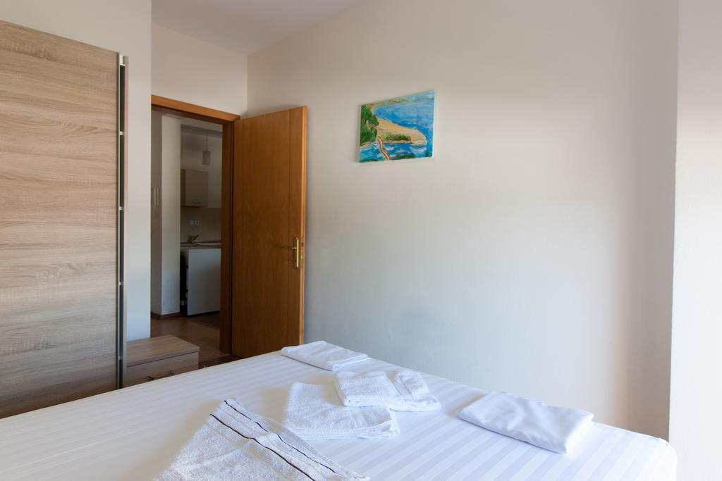 Art I Apartments Ulcinj Esterno foto