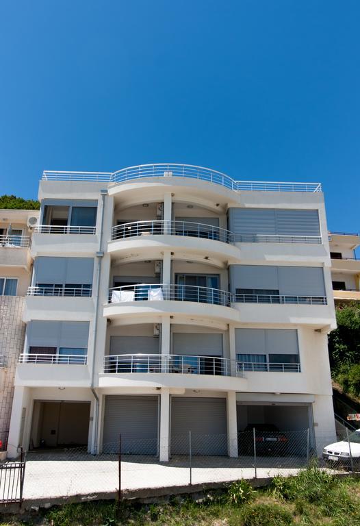 Art I Apartments Ulcinj Esterno foto